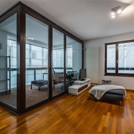 Modern Spacious Flat With A Terrace And A Parking Πράγα Εξωτερικό φωτογραφία